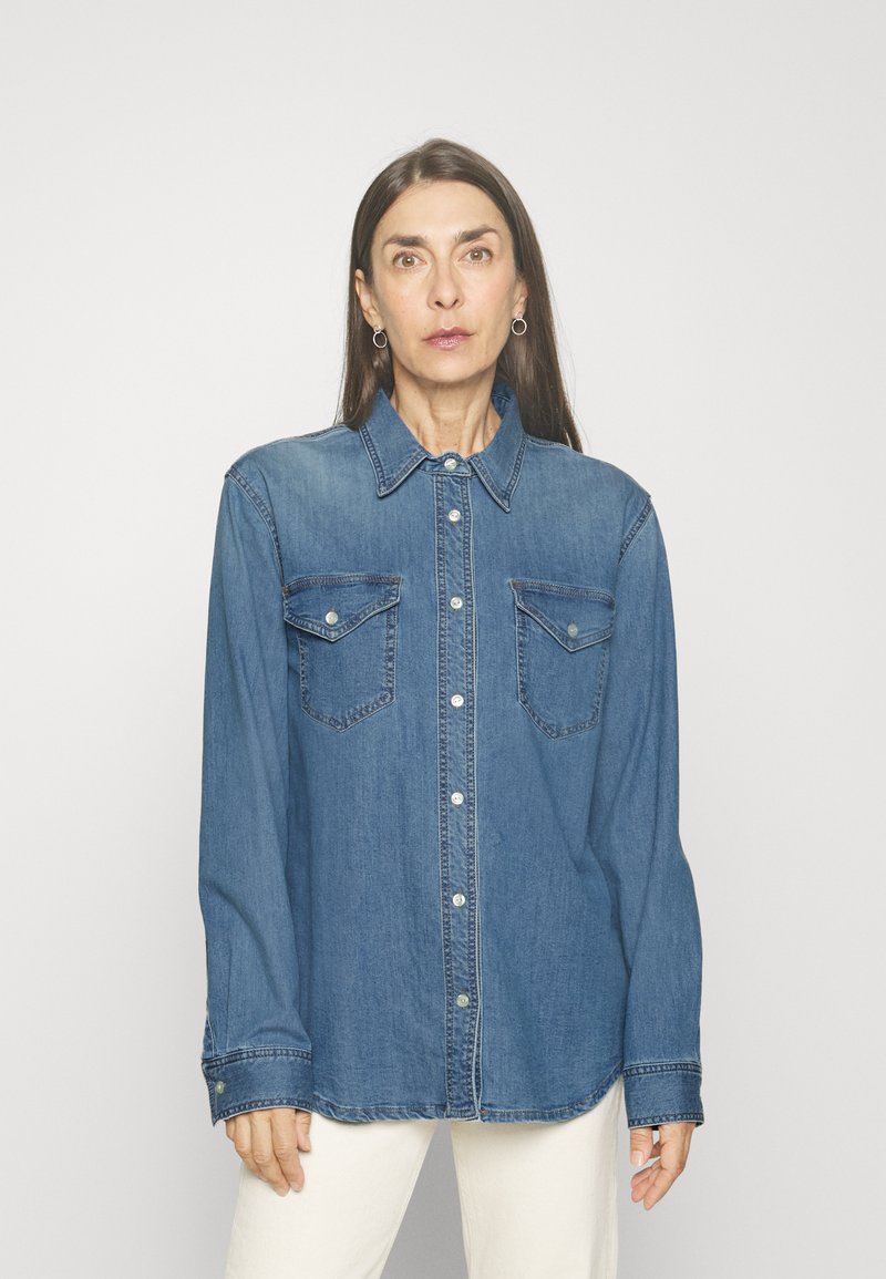 OPUS FITTONIA - Button-down blouse - fresh light blue