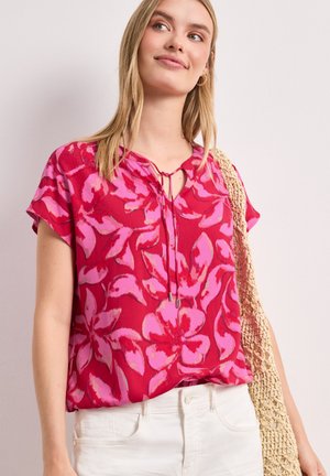 Street One, BLUSENSHIRT MIT SPLIT NECK UND SMOKDETAIL - Bluse - salsa red