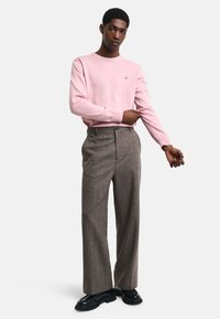 GANT CLASSIC C NECK - Pulóver - dusty pink