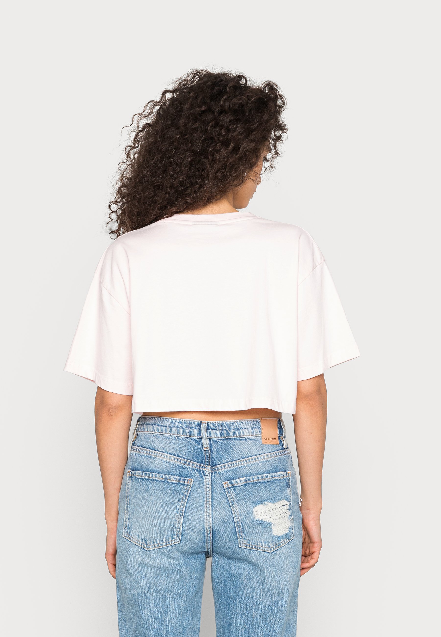 Pegador LAYLA OVERSIZED CROPPED TEE 