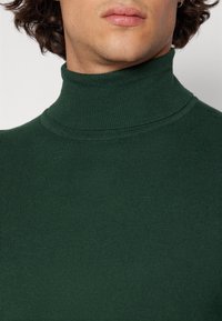 Pier One Strickpullover - dark green