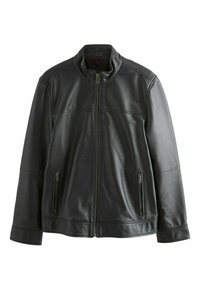 Schwarze Lederjacke mit Stehkragen, frontaler Reißverschluss und zwei seitlichen Reißverschlusstaschen. Glatte Textur und minimalistisches Design.