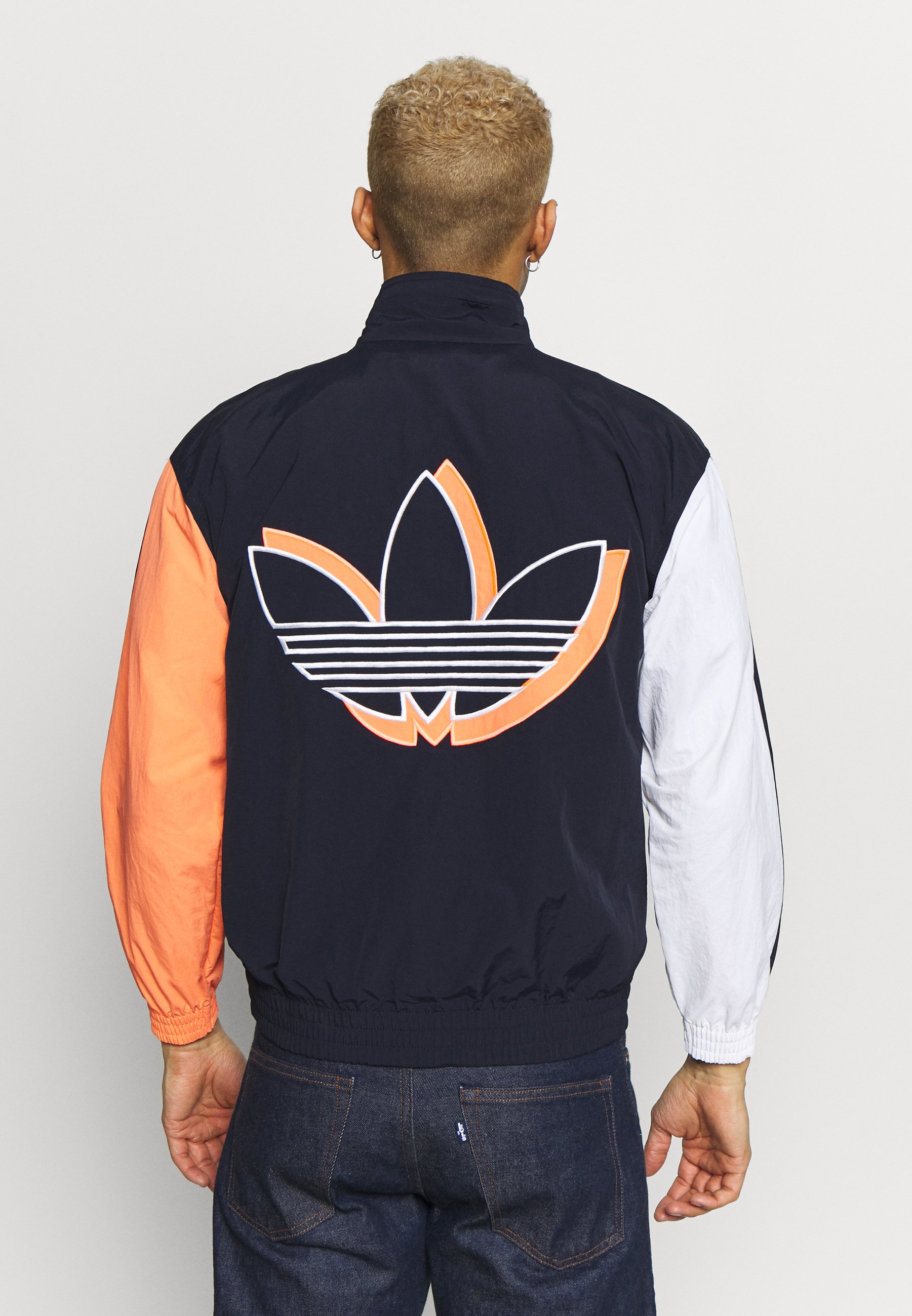 adidas Originals SHADOW Lett jakke dark blue Zalando.no adidas Originals SHADOW Lett jakke dark blue Zalando.no
