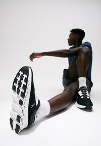 Thumbnail Image 4