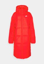 doudoune nike femme rouge