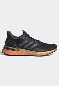 adidas Performance Scarpe da corsa su strada - black