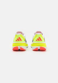 adidas Performance ADISTAR 3 - Hardloopschoenen voor op de weg - footwear white/night metallic/lucid lemon