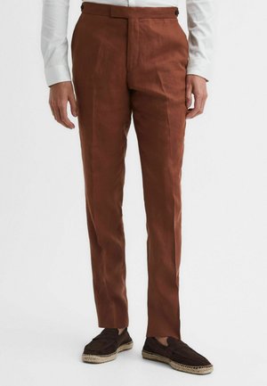 REGULAR FIT  - Stoffhose - tobacco