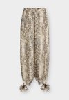 ALIRA PRINTED BALLOON PANT - Панталони - snake skin