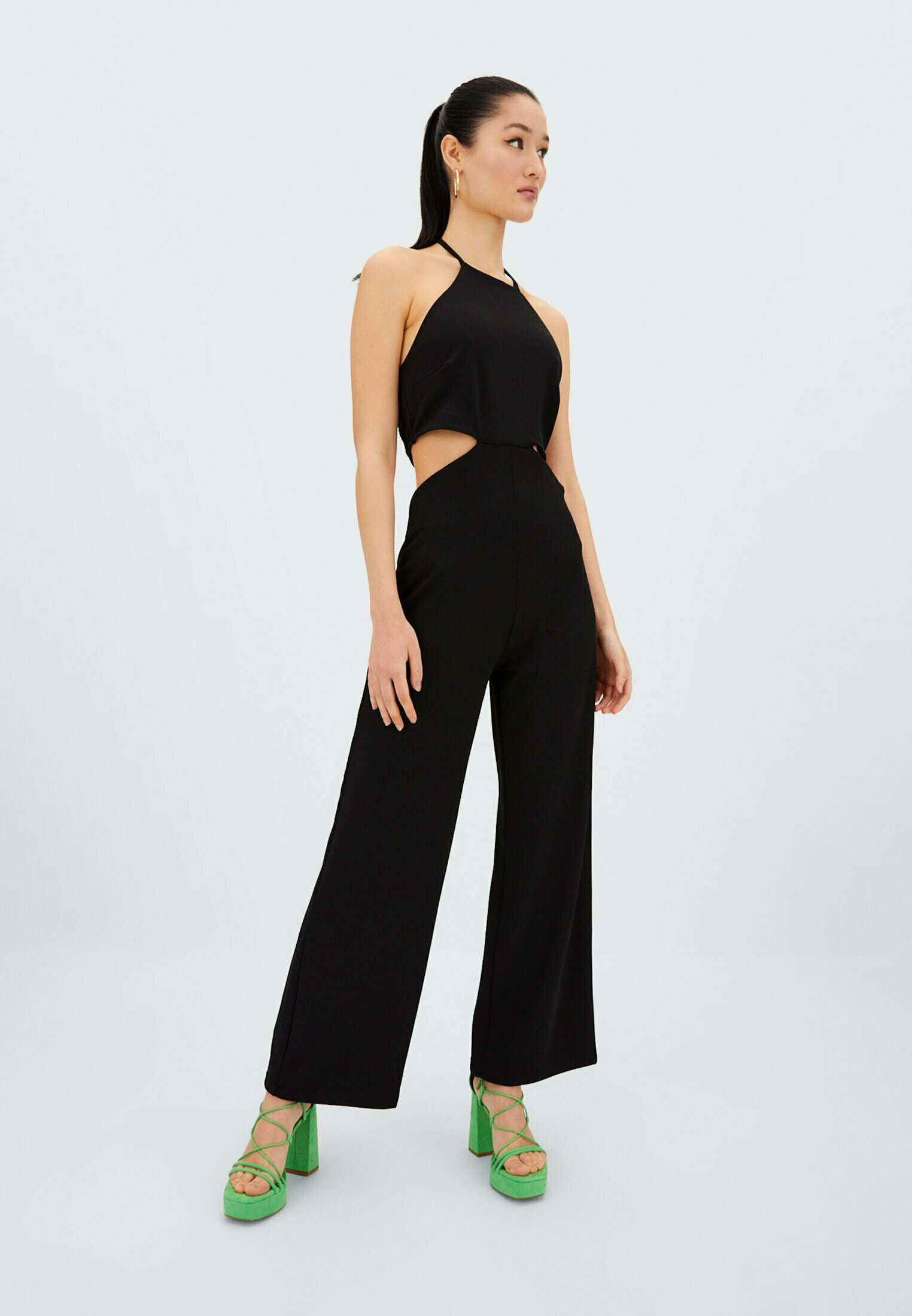 Stradivarius NECKHOLDER - Tuta jumpsuit - black/nero - Zalando.it