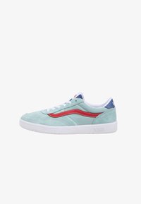 Valittu, light blue red