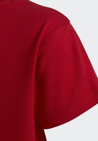 adidas Originals ADICOLOR TREFOIL - Potiskana majica - red