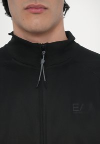 EA7 Emporio Armani Träningsset - black