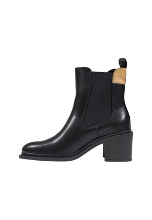 Stivaletti - black