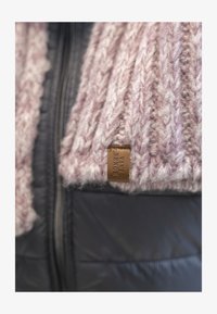 Ausgewählt, light pink