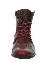 Burgunderfarbene Lederstiefelette mit abgerundeter Spitze, dekorativer Stickerei, Schnürfront und strukturiertem Obermaterial. Leichte schwarze Gummisohle.