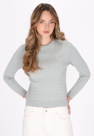 - Sweter