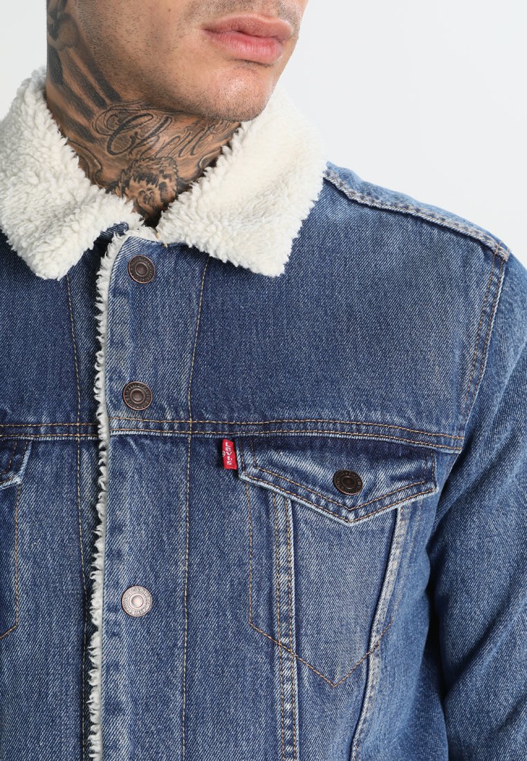 needle park sherpa jacket