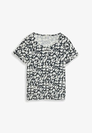 Čierna blúzka s krátkym rukávom, biely kvetinový potlač, okrúhly výstrih a mierne nariasenie v oblasti pása a hrudníka.
