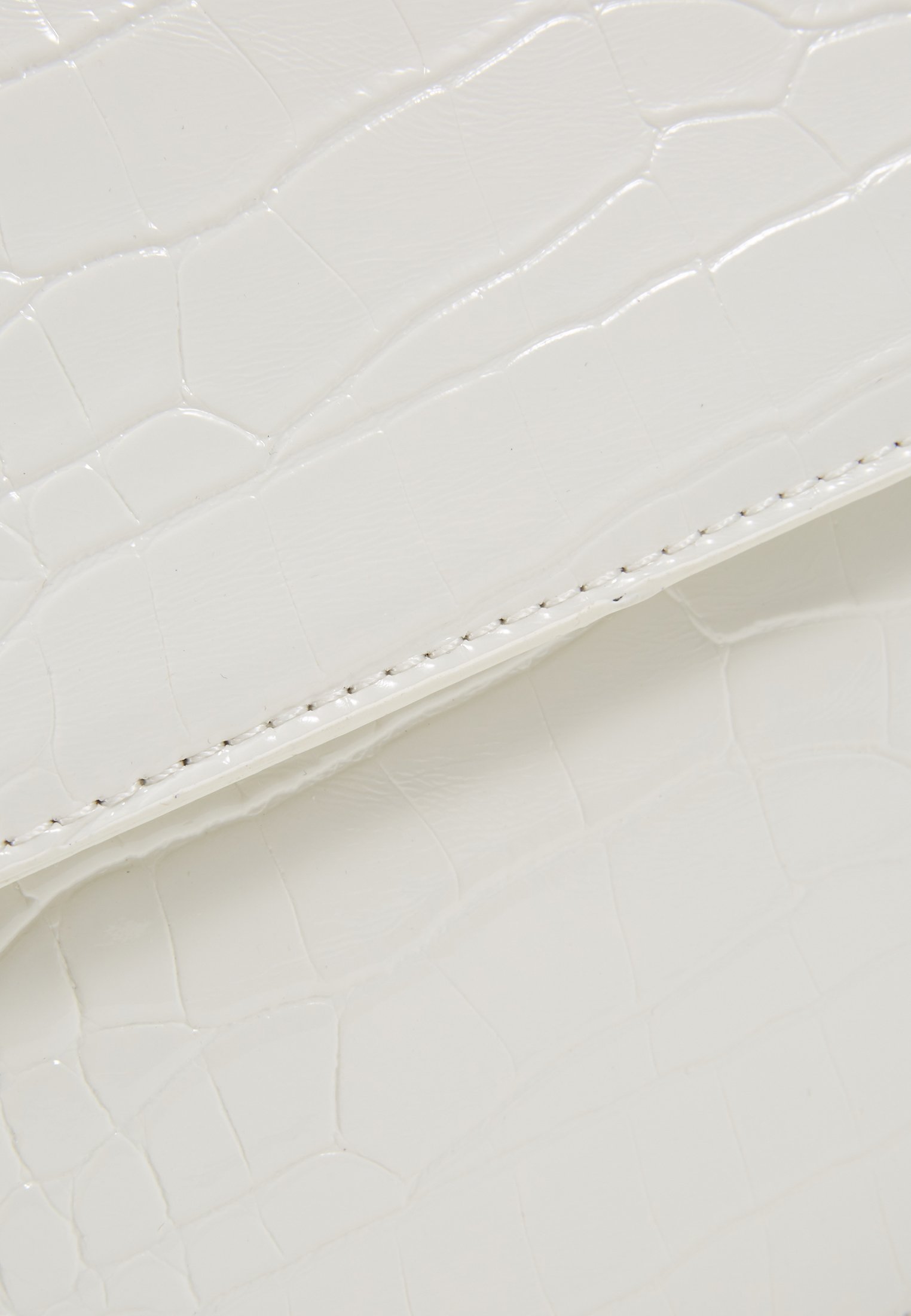 HVISK CAYMAN SHINY STRAP BAG Skulderveske white Zalando.no HVISK CAYMAN SHINY STRAP BAG Skulderveske white Zalando.no