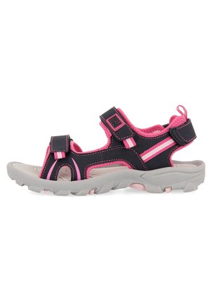 Sandalia negra y rosa con correas ajustables, material duradero, una suela gris texturizada y un cierre de gancho y bucle para un ajuste seguro.