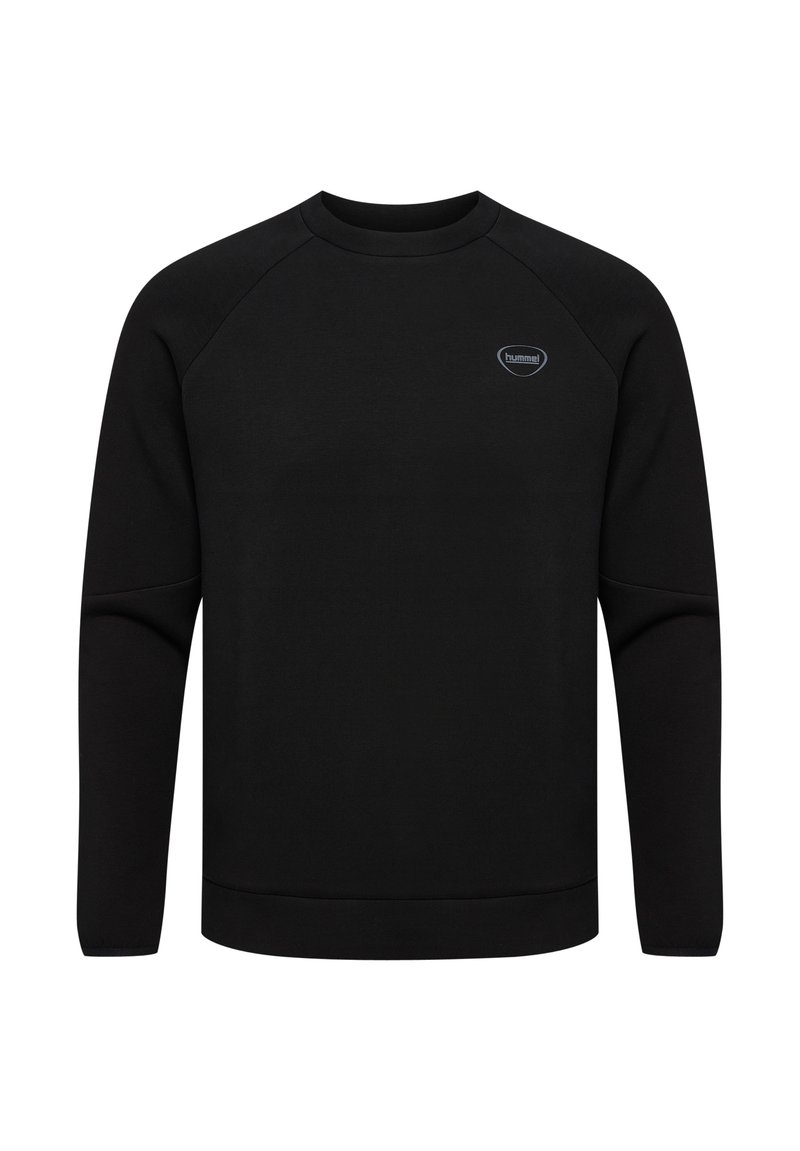 Svart sweatshirt med långa raglanärmar, rund hals, ribbade ärmmuddar och nederkant. Har en liten logotyp patch på bröstet. Slät textur.
