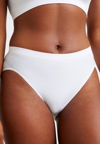 Hanro TOUCH FEELINGS - Slip - white
