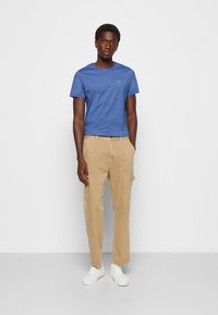 Tommy Jeans SLIM JASPE CREW NECK - Basic póló - blue