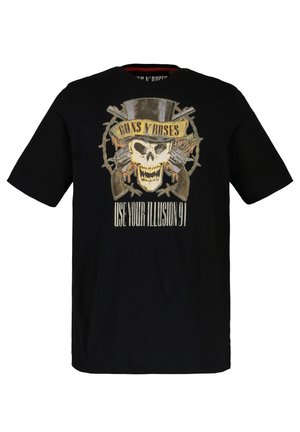 Sort bomulds t-shirt med et frontgrafik af et kranium med en høj hat, flankeret af pistoler, og teksten "GUNS N' ROSES USE YOUR ILLUSION 91."