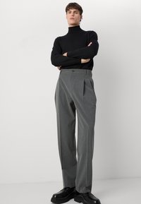 Thumbnail Image 7