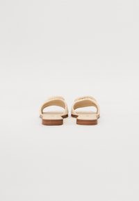 Thumbnail Image 3