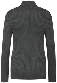 Mörkgrå ribbad tröja med hög krage, långa ärmar och en figursydd design. Texturen är slät med tydliga vertikala linjer.