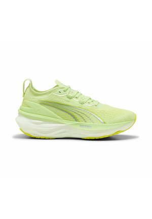 - Obuwie do biegania treningowe