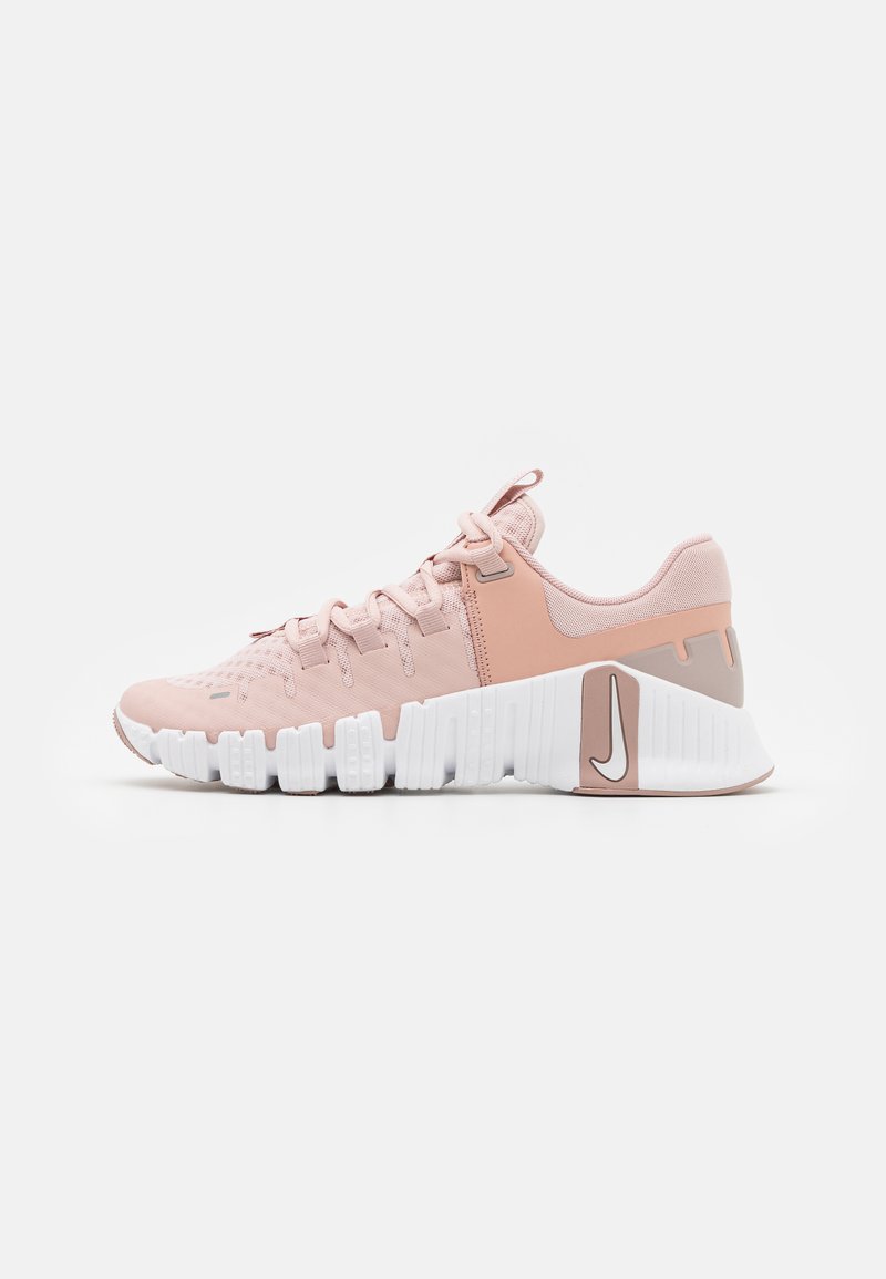 nike metcon 4 pink foam
