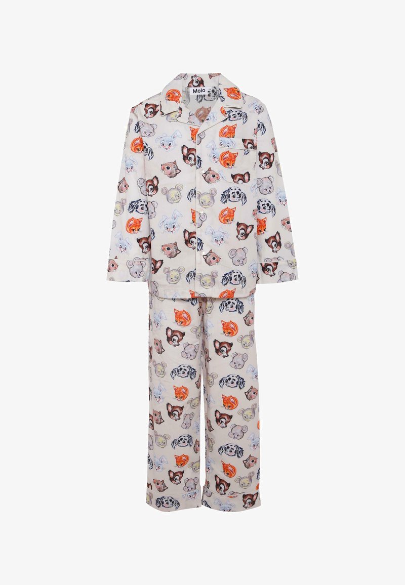 Conjunto de pijama con camisa abotonada y pantalones a juego, que presenta un estampado integral de diversas caras de animales en colores vibrantes sobre un fondo claro.