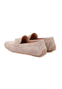 Desa Mocassins - mink