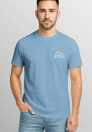 OUTDOOR BRUSTLOGO BERGE WANDERN SOMMER FASHION STREETSTYLE - T-Shirt print - stone blue