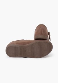 Pisamonas Riemchenballerina - topo