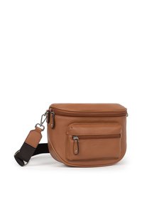 Borsa a tracolla in pelle marrone con forma arrotondata, chiusura zip superiore, tasca zip frontale e tracolla regolabile. Texture liscia e dettagli hardware discreti.