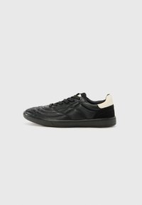THEPITCH - Zapatillas - black
