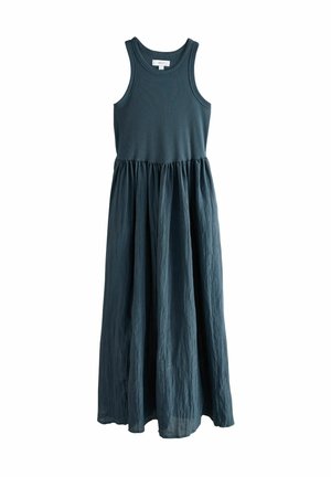 Ärmelloses, dunkelblaues Maxikleid mit figurbetontem Oberteil und gerafftem, fließendem Rock, der bis zu den Knöcheln reicht.