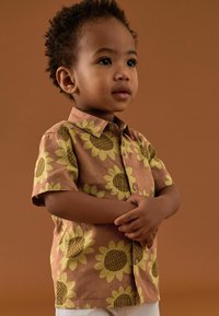 Next REGULAR FIT - SHORT SLEEVES SUNFLOWER - Skjorter - rust brown