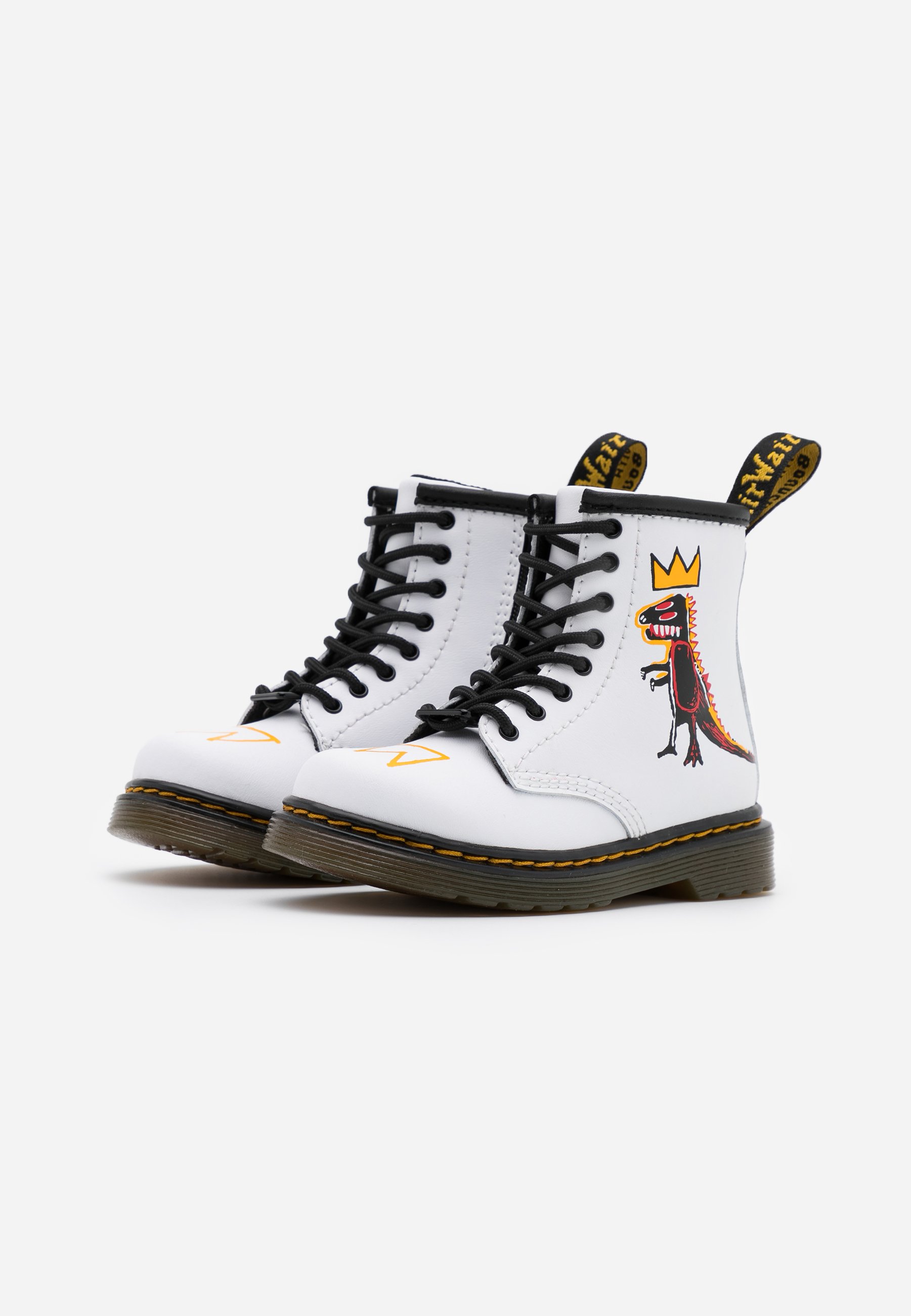 lacet blanc doc martens