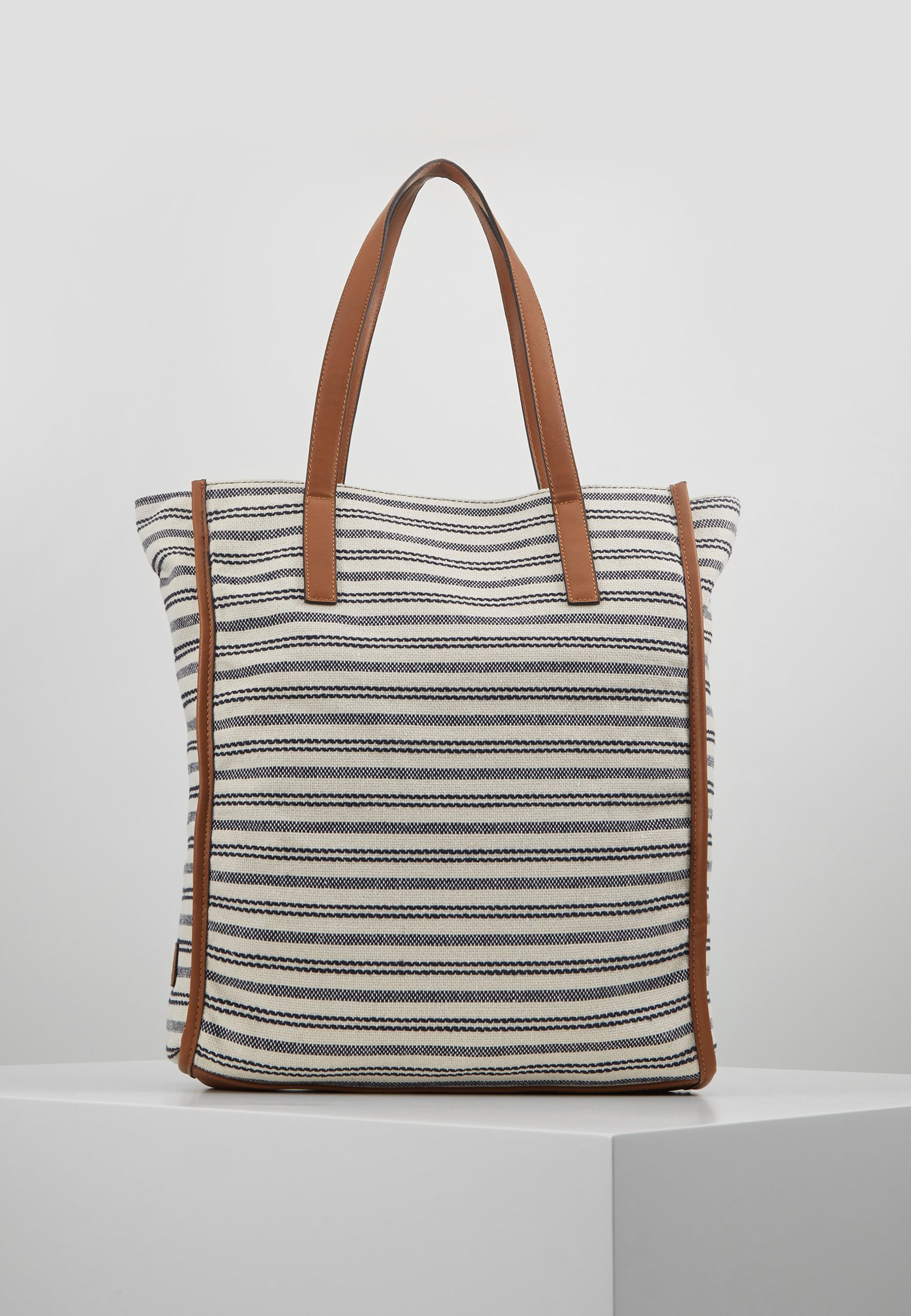 TOM TAILOR TORINO Shoppingveske blue Zalando.no JOOP! LARA Shoppingveske lavender Zalando.no