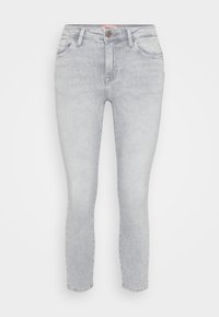 Ανοιχτό γκρι τζιν σκούρο τζιν μεσαίου ύψους μέση, πέντε τσέπες και κλείσιμο με κουμπί. Απαλή υφή με διακριτικές λεπτομέρειες ξεθωριάσματος.