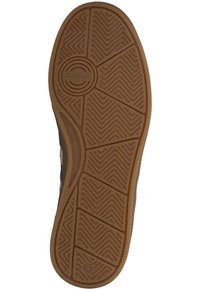 GANT-Schuhsohle mit einer strukturierten Gummioberfläche. Verfügt über eine Gummi-Gummi-Farbe mit Zickzackmuster und einem kreisförmigen Logo in der Mitte.