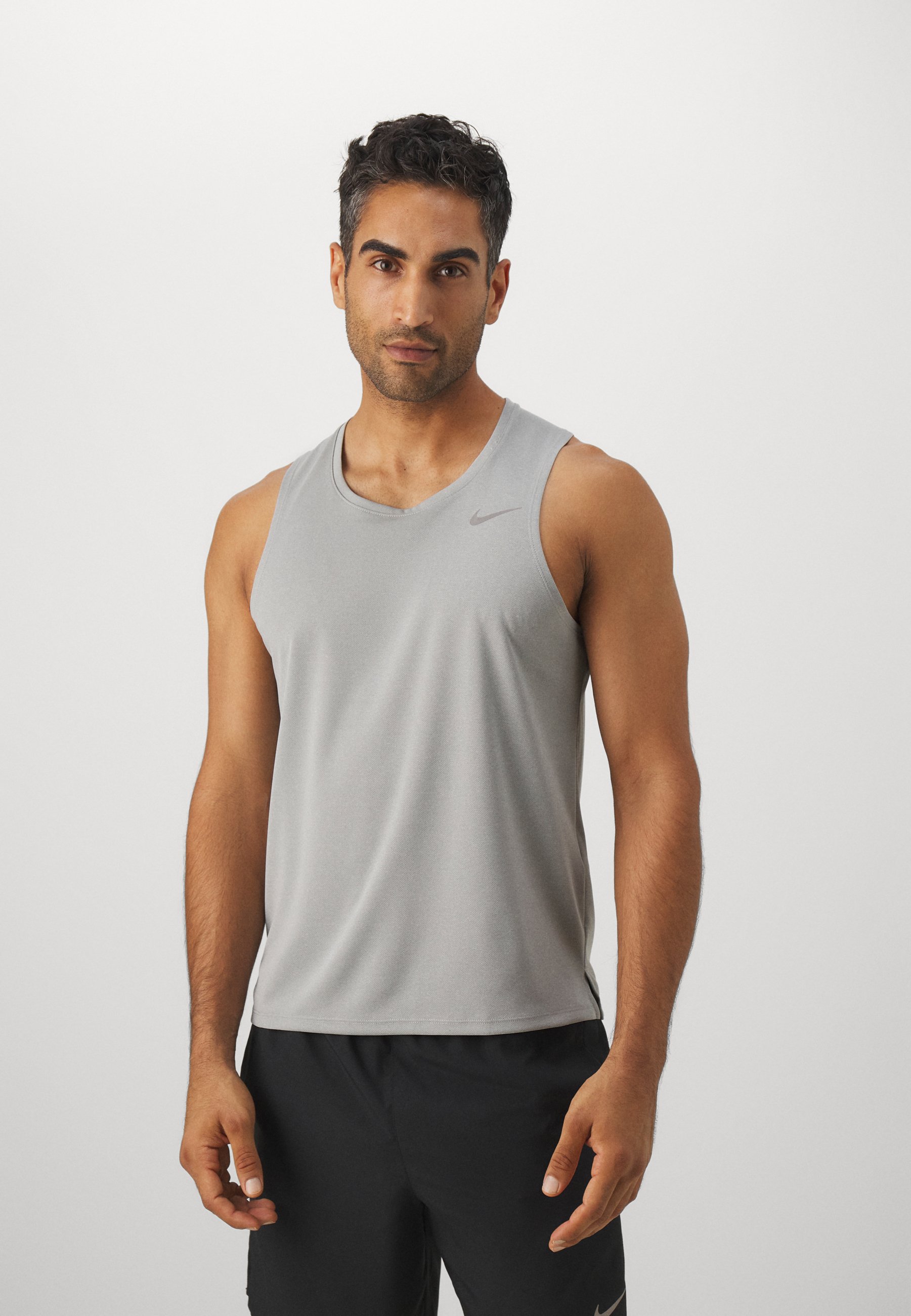 miler nike top