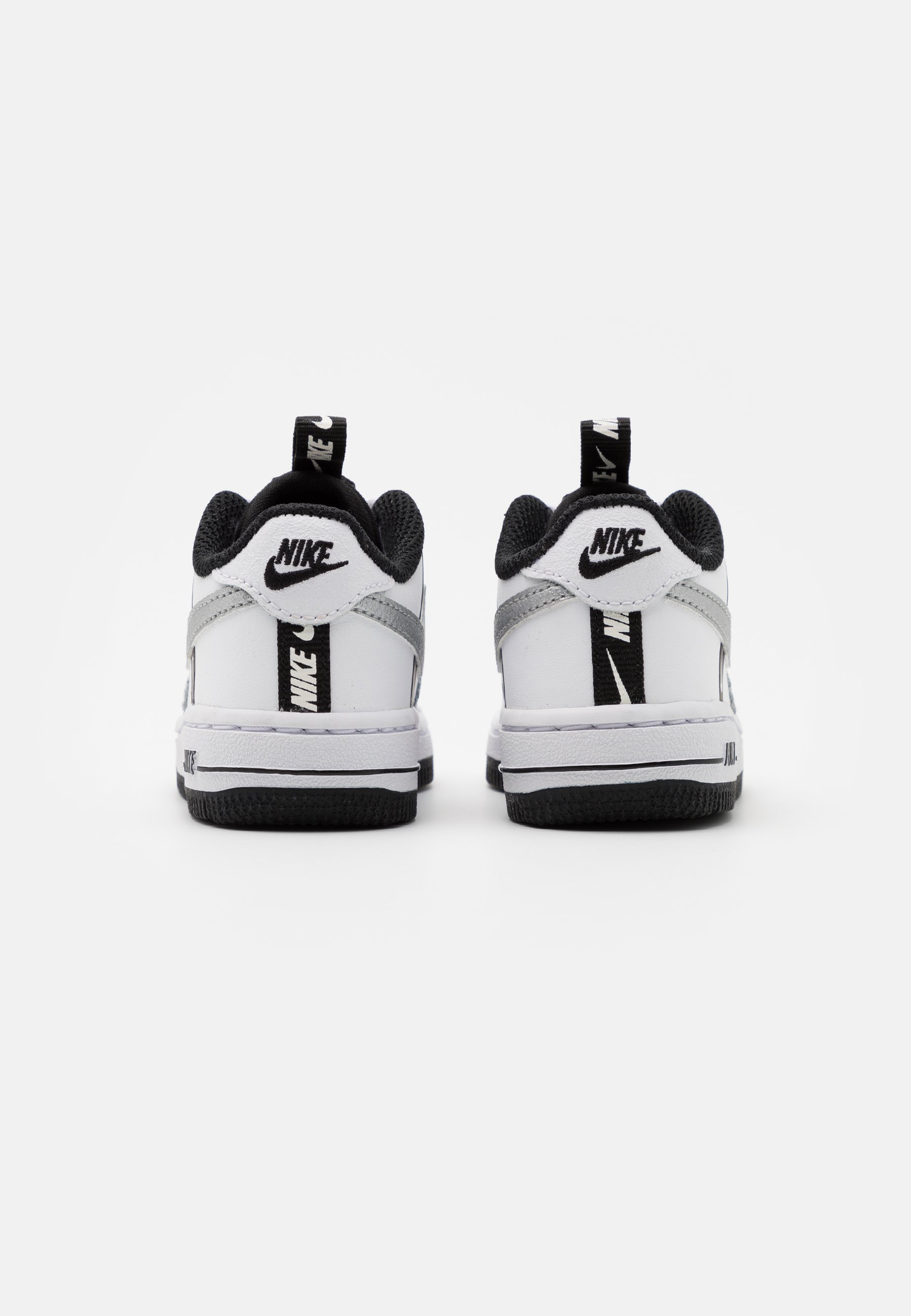 NIKE RETRO GTS DA1446-100 Vīriešiem Krāsa balta ▷ Stilīgi Sporta apavi ▷  Nike Apavi Interneta veikalā Sizeer.lv ▷▷
