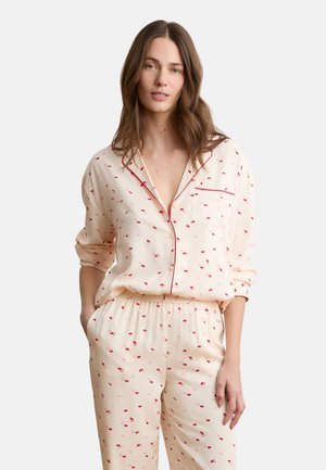 - Koszulka do spania