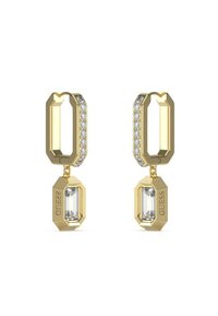 Goldfarbene Ohrringe mit achteckigem Design, geschmückt mit klaren Kristallen und einem Anhängeschild mit eingraviertem "GUESS".
